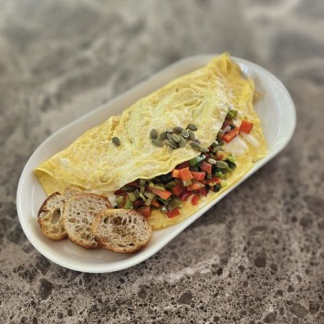 SEBZELİ OMLET 